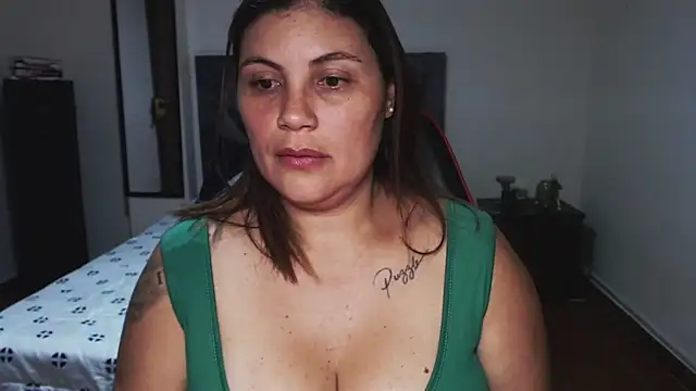 Sala de chat en directo de Secret_Bella