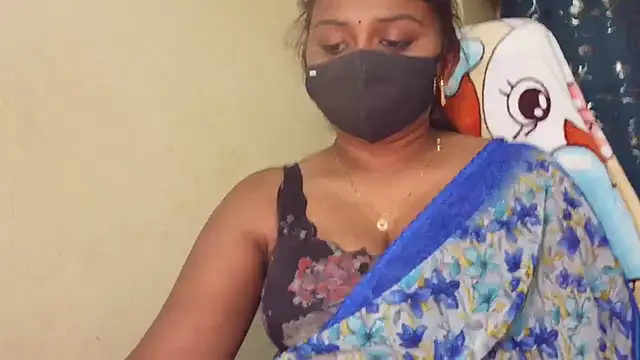 Tanuja-Sexy Live Chatraum