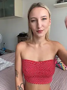 NattieNatts Adlı Modelin Canlı Sohbet Odası