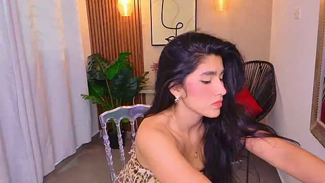 Lia_Mar_'s Live Chat Room
