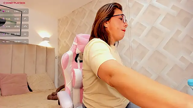 Clhoe_Johnson Live Chatraum