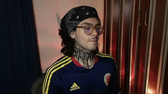 عرض كام Bastiel_