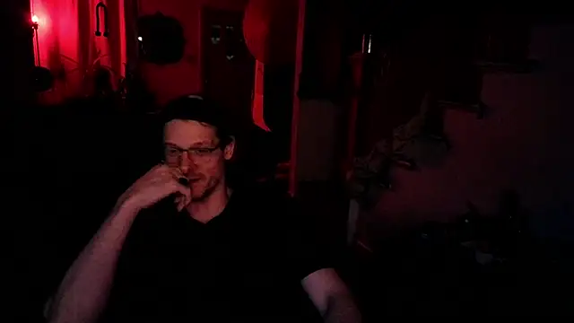 MasterDaddyCool's Live Chat Room