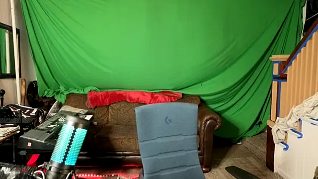חדר צ'אט בשידור חי של MasterDaddyCool