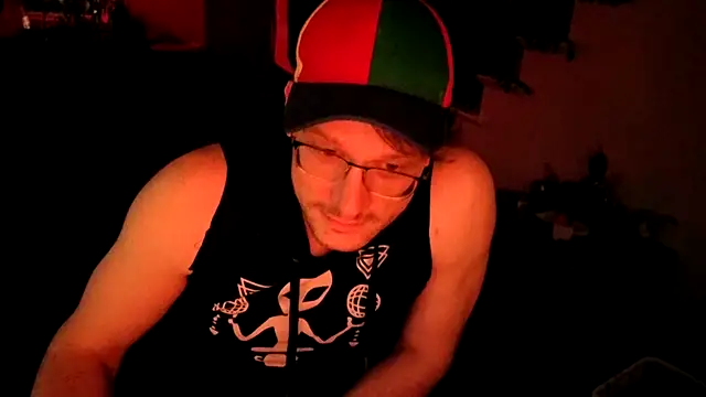 חדר צ'אט בשידור חי של MasterDaddyCool