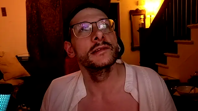 Chat soba uživo modela MasterDaddyCool