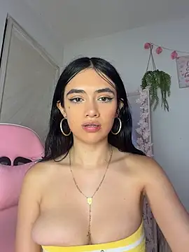 mandyy__ Adlı Modelin Canlı Sohbet Odası