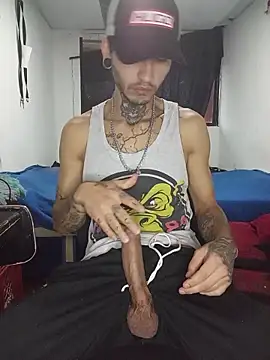 Živá chatovací místnost Tattoboy19cm