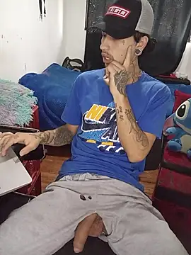 Tattoboy19cm Live Chatraum