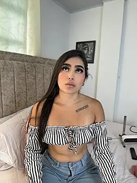 EmiilyEvans_ Live Chatraum