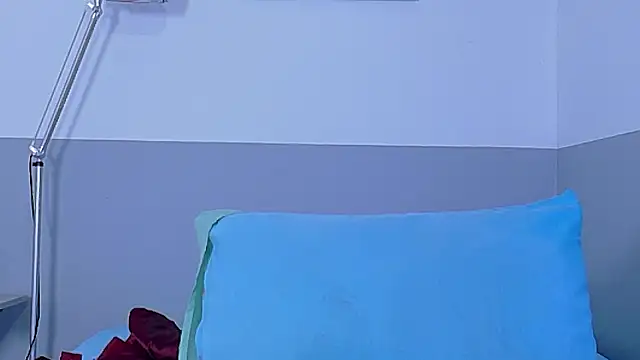 Chat soba uživo modela cutepetitee