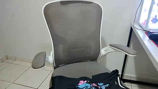 isabelly08tyのライブチャットルーム