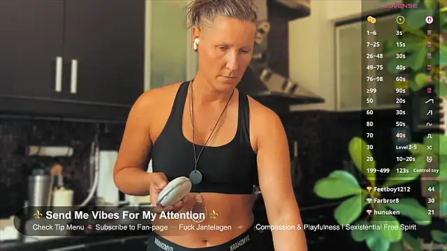 SwingWingWomanSweden's Live Sex Cam Show