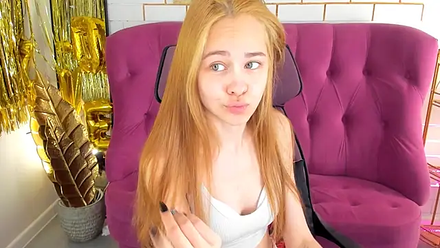 UliaNeer Live Chatraum