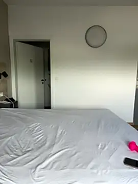 _Lilly_angel Adlı Modelin Canlı Sohbet Odası