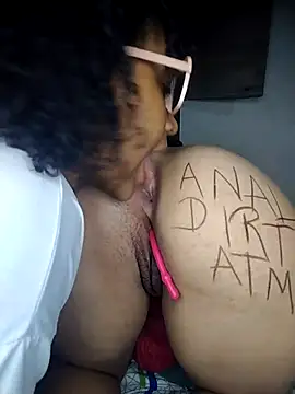 חדר צ'אט בשידור חי של Bel_amour777