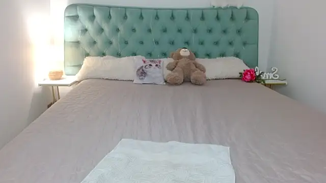 Erika_bestboobs чат на живо