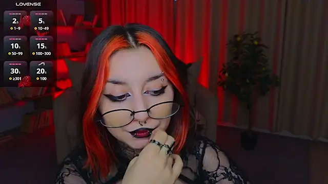 غرفة دردشة Mistress__Marcelline المباشرة