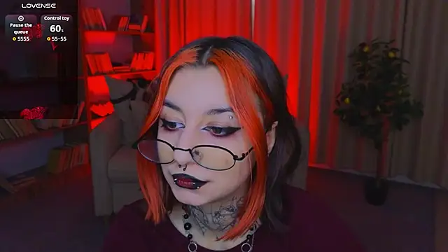 Mistress__Marcelline's Live Chat Room