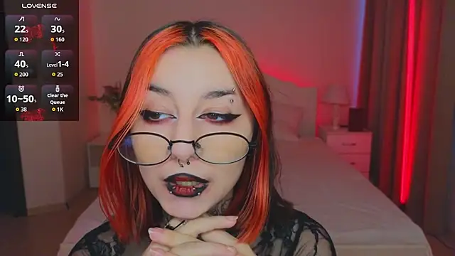 Mistress__Marcelline Adlı Modelin Canlı Sohbet Odası