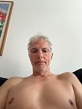 Živá chatovací místnost SexyLeon8