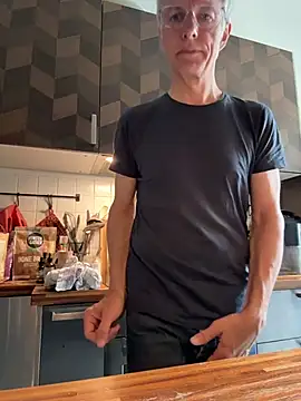 Živá chatovací místnost SexyLeon8