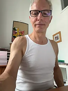 SexyLeon8 – Naživo chatovacia miestnosť