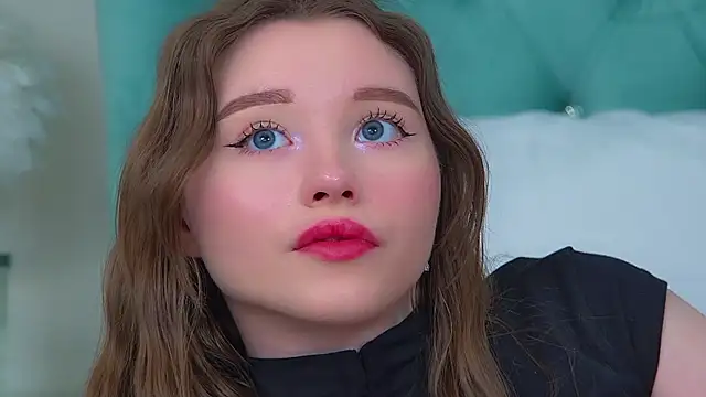 KeiraAsti чат на живо
