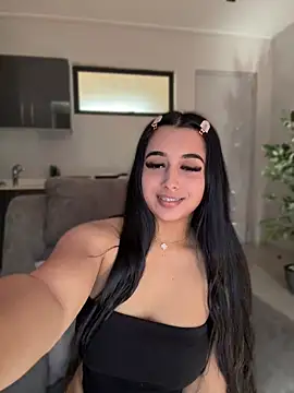 LilMisIndianx Adlı Modelin Canlı Sohbet Odası