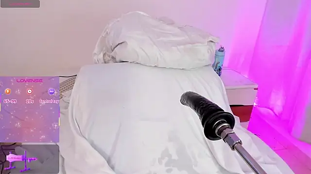 Živá chatovací místnost arynaughty