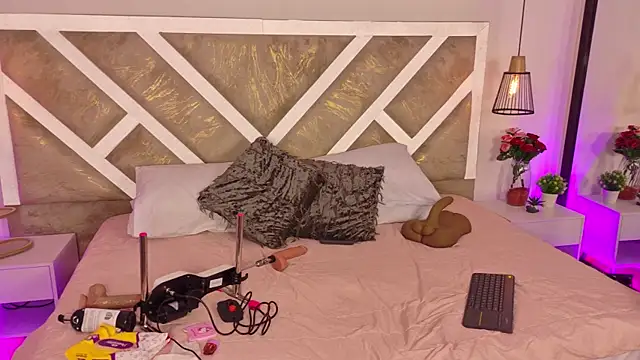 ximena_vasquez8 Adlı Modelin Canlı Sohbet Odası