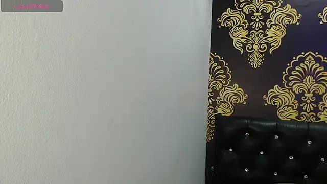 BigBoobs_Goddess Live chatroom