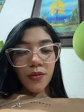 Živá chatovací místnost ElaRose_12