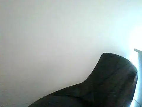 LaCoquineSonia's Live Chat Room
