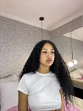 Sala de chat ao vivo de jadee8