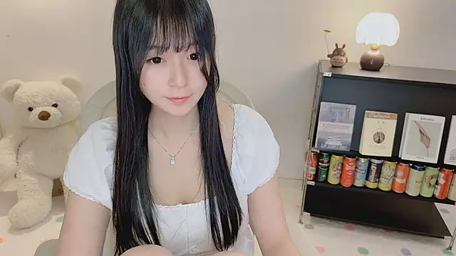 חדר צ'אט בשידור חי של Onechestnut