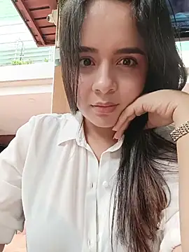 Julieth_hot-69 Cameră chat live