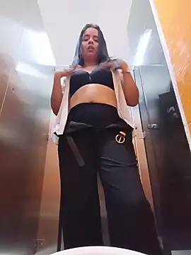 Julieth_hot-69 Ruang Obrolan Langsung
