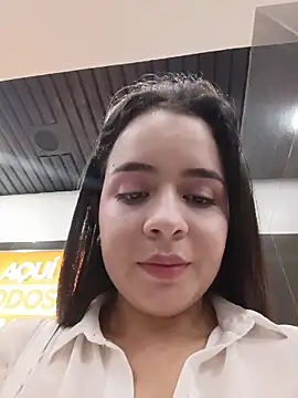 Sala de chat en directo de Julieth_hot-69