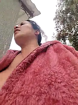 Živá chatovací místnost You-sexy-starr