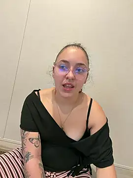 Mamachulita's Live Chat Room