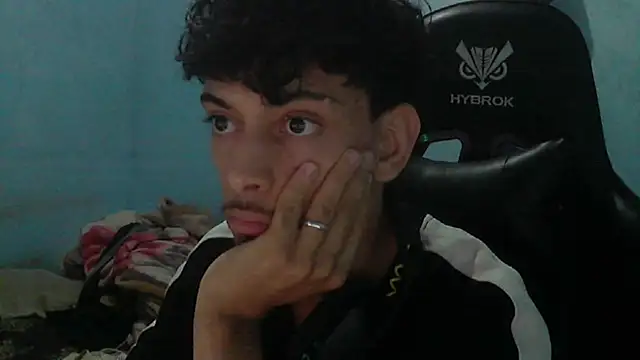 Dark_DesireX webkamerás műsora