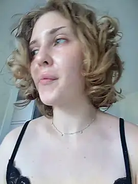 KellyKeler Adlı Modelin Canlı Sohbet Odası