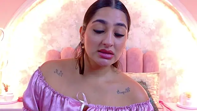 JasmineRhodes' Live Chat Room