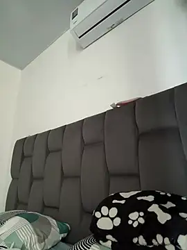 Živá chatovací místnost AllieYourGirl