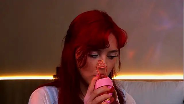 Nora__Ray's Live Chat Room