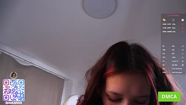 Adeles_vibes Adlı Modelin Canlı Sohbet Odası