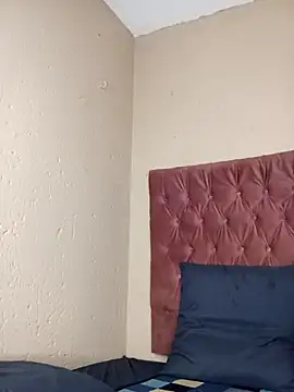 _Kim_28 Adlı Modelin Canlı Sohbet Odası