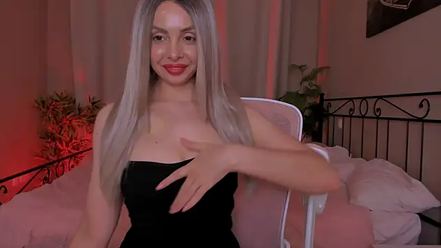 VelvetEliza's Live Chat Room