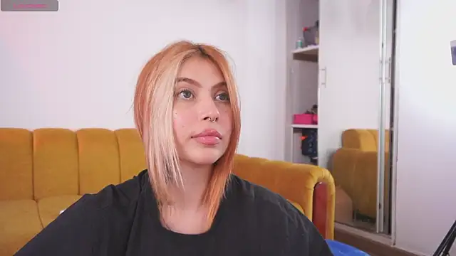 Sala de chat en directo de YunoRose_